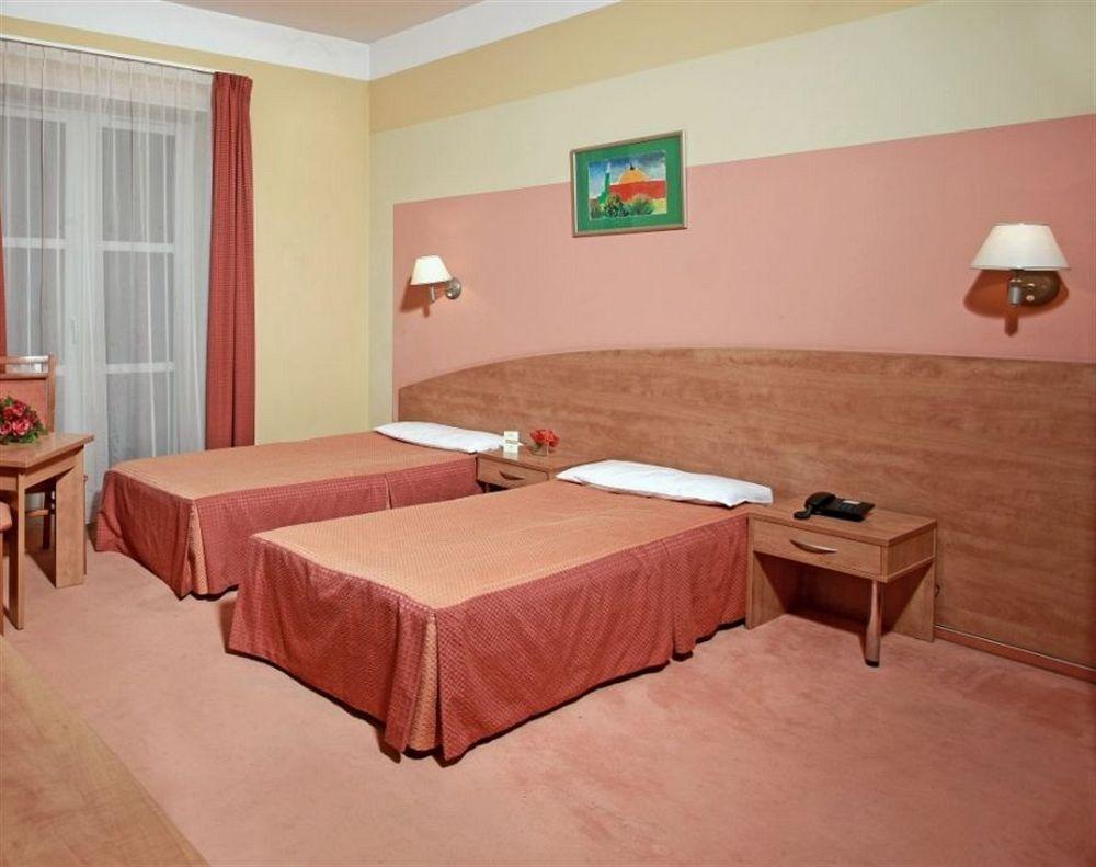 Comfortbiznes Pruszków Exterior foto