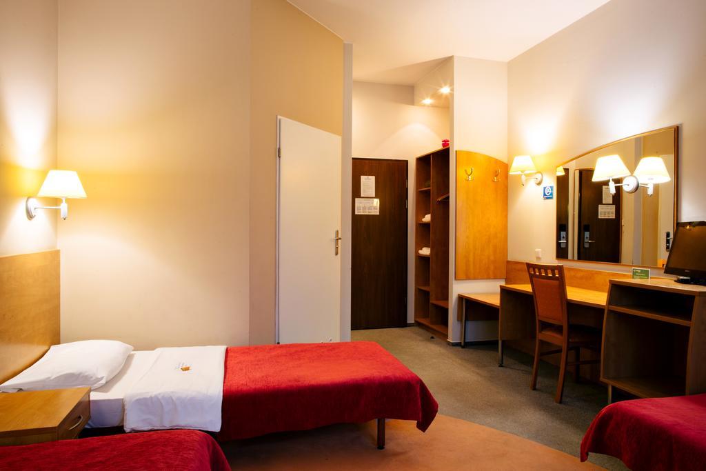 Comfortbiznes Pruszków Exterior foto